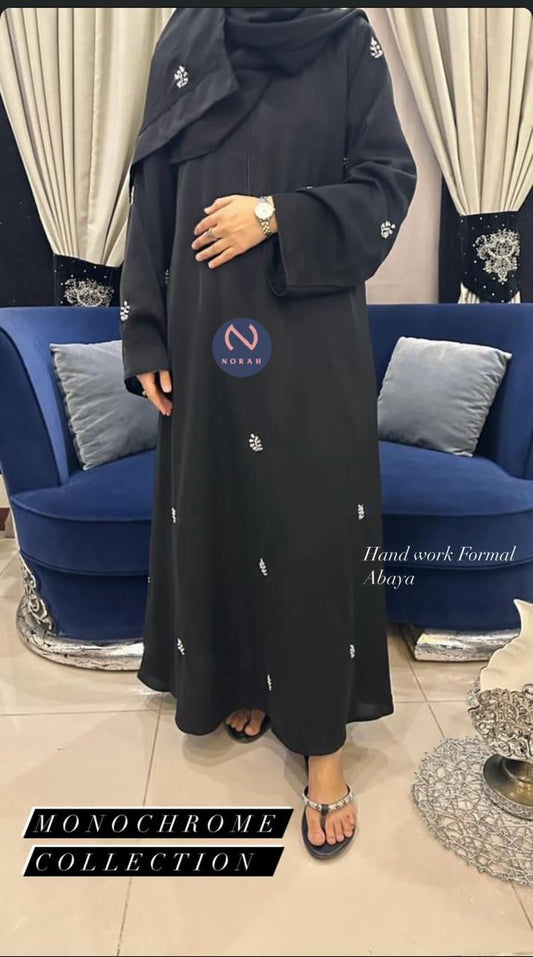 Hand-Embroidered Nada Abaya – Elegance in Every Detail