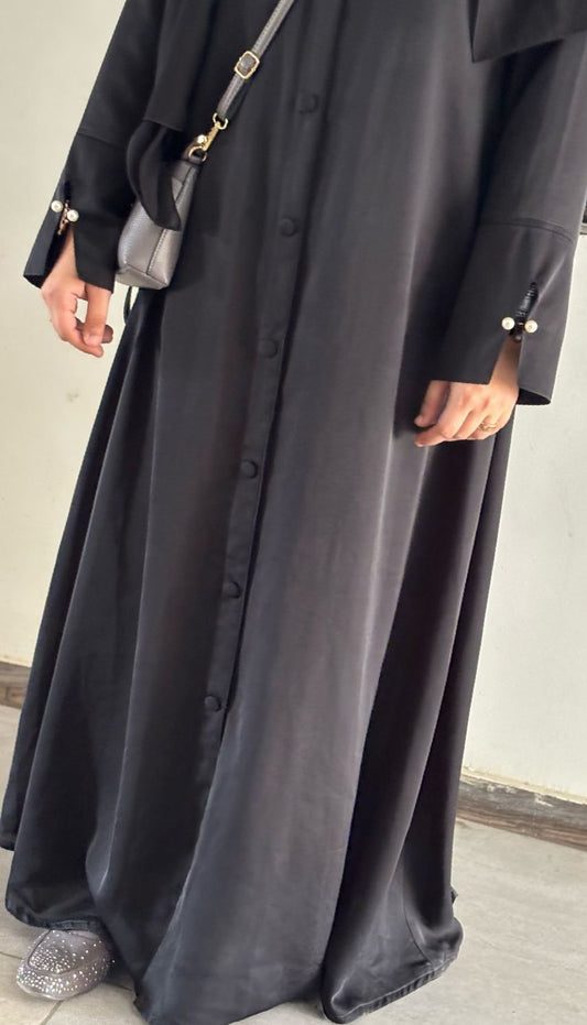 Flawless Cut Abaya in Premium Naada – Elegance in Simplicity